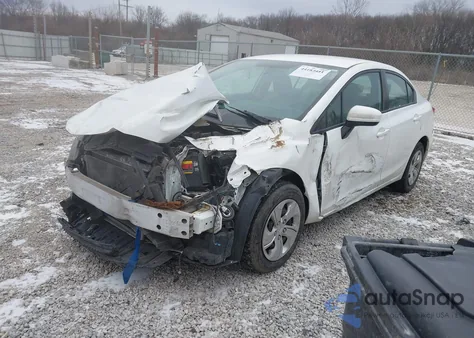 2015 Honda Civic Lx z USA, uszkodzony, nr VIN 19XFB2F52FE091372
